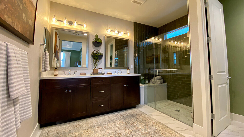 Royal-Master-Bathroom